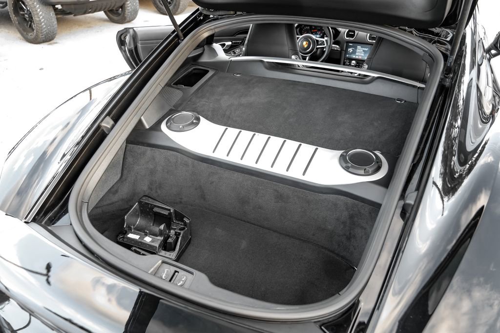 Used 2021 Porsche 718 Cayman w/ Premium Package image 54