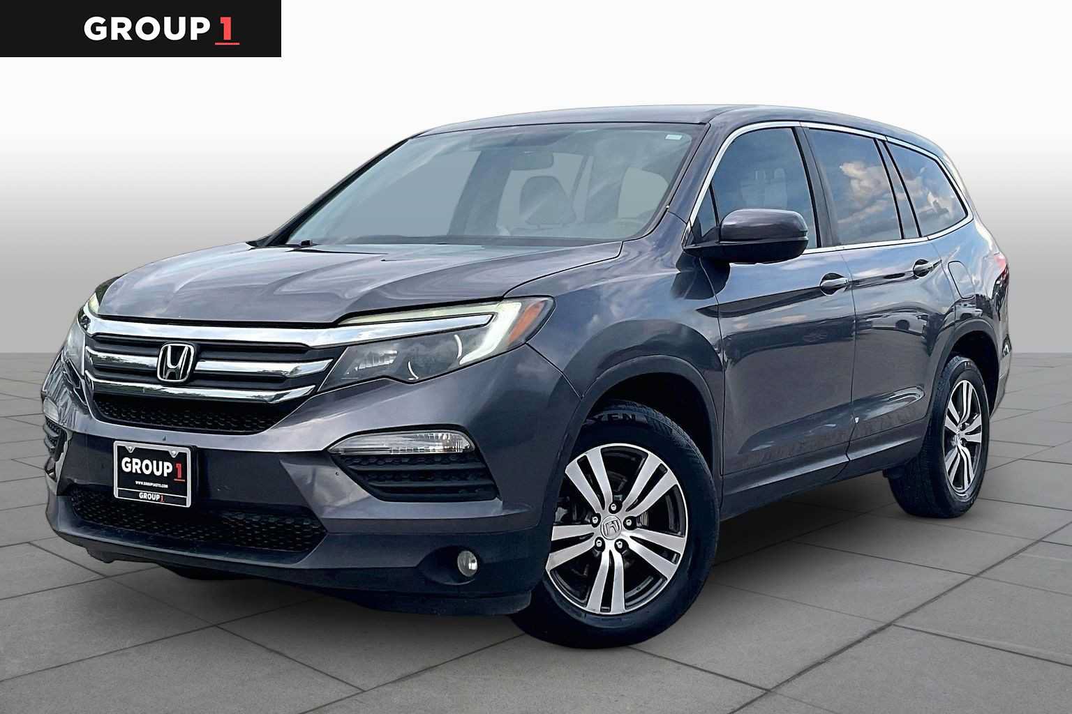 Used 2017 Honda Pilot EX image 1