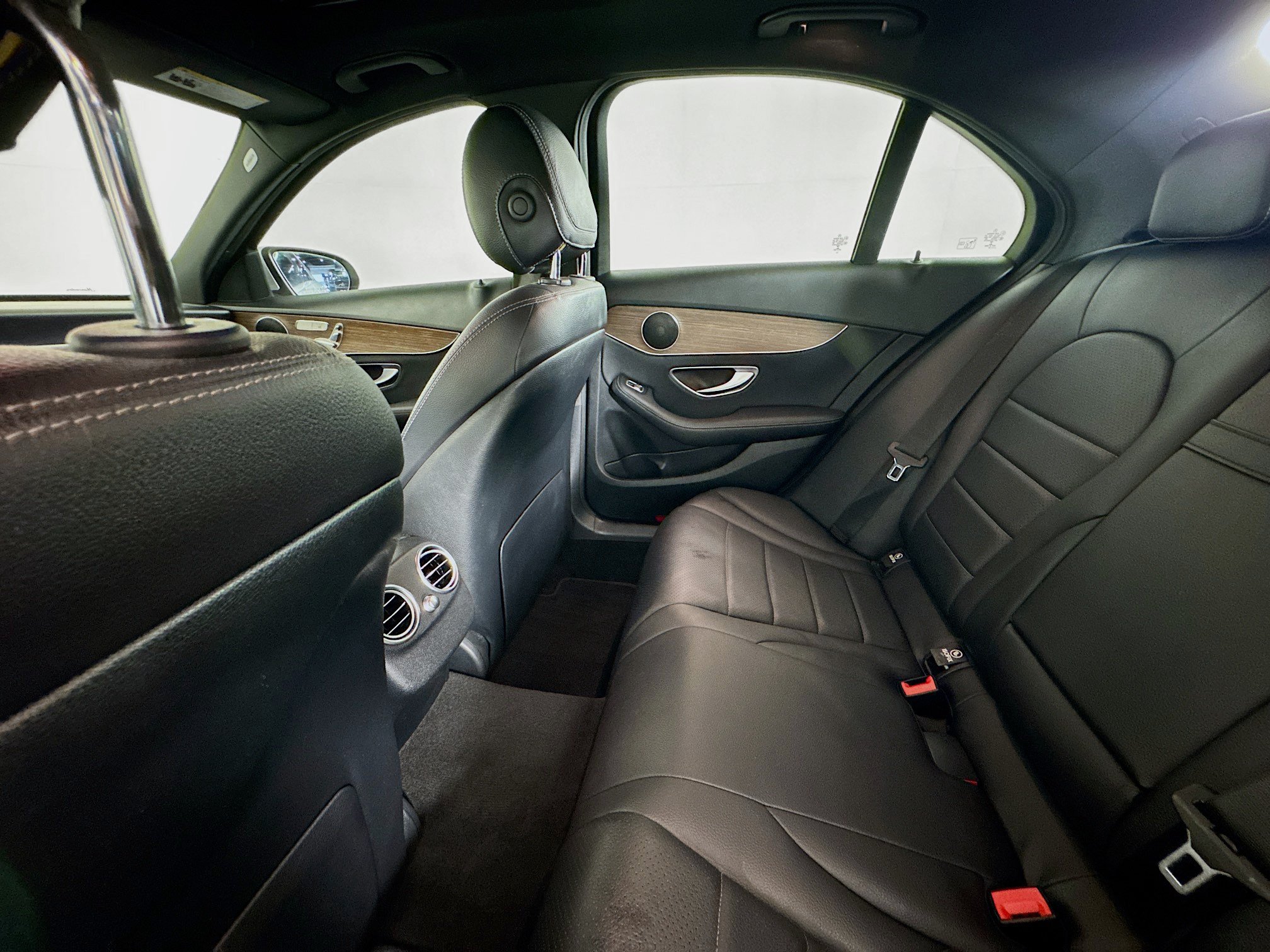 Used 2019 Mercedes-Benz C 300 Sedan w/ Premium Package image 22