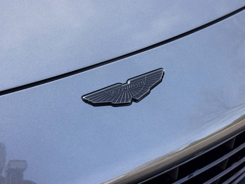 Used 2023 Aston Martin V8 Vantage Coupe image 19