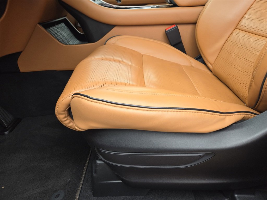 Used 2023 Lincoln Aviator Black Label w/ Class IV Trailer Tow Package image 24