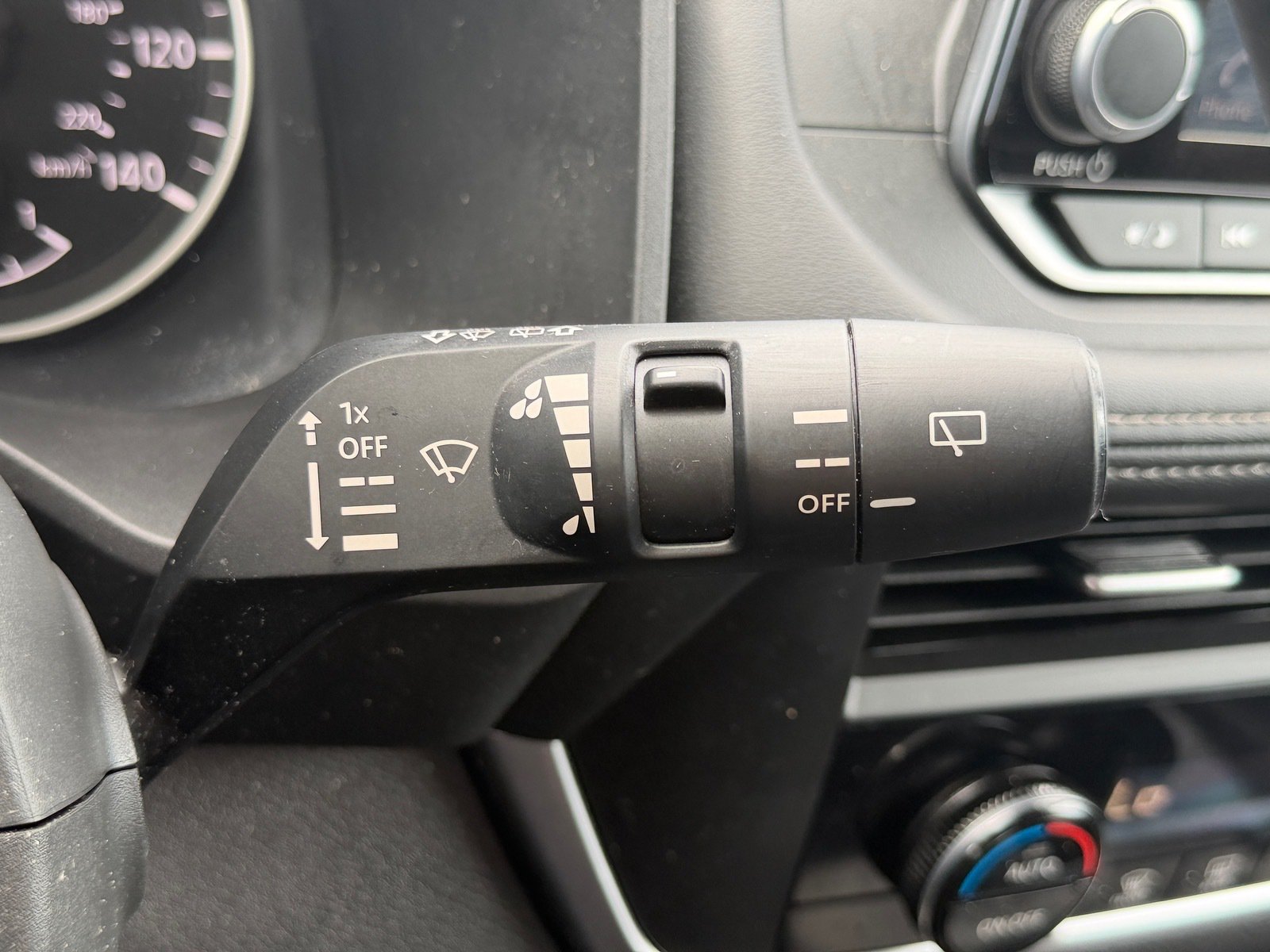 Certified 2025 Nissan Rogue SV FWD image 23