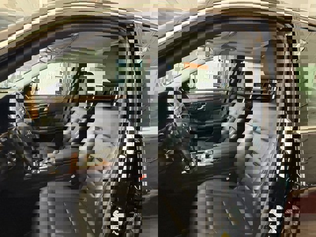 Used 2011 Mercedes-Benz E 350 Luxury image 6