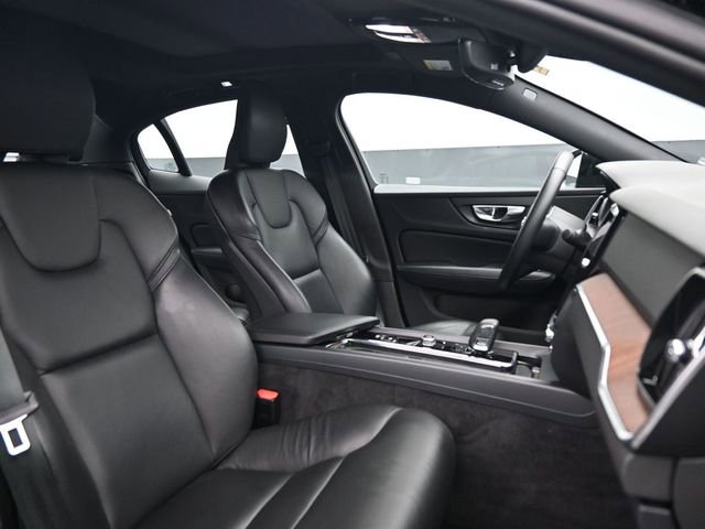 Used 2023 Volvo S60 B5 Plus w/ Climate Package image 33
