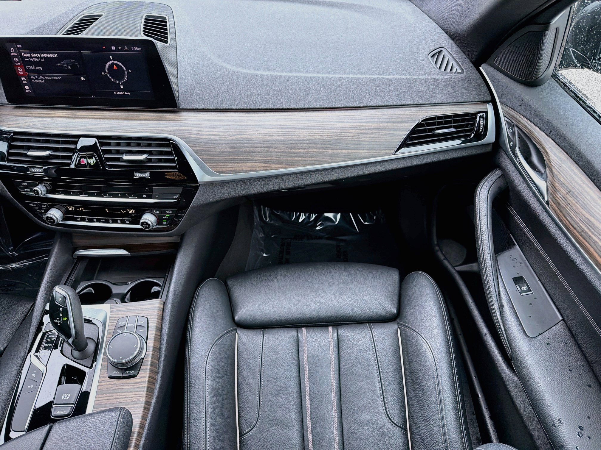 Used 2020 BMW 530i w/ Premium Package RWD image 19