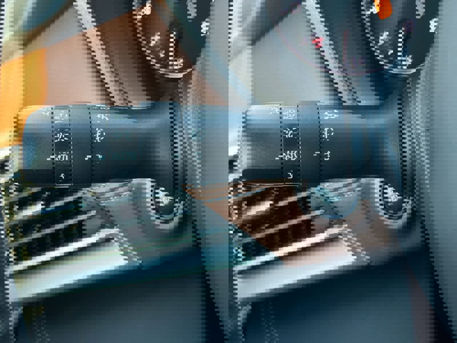 Used 2021 Subaru Outback Touring XT image 29