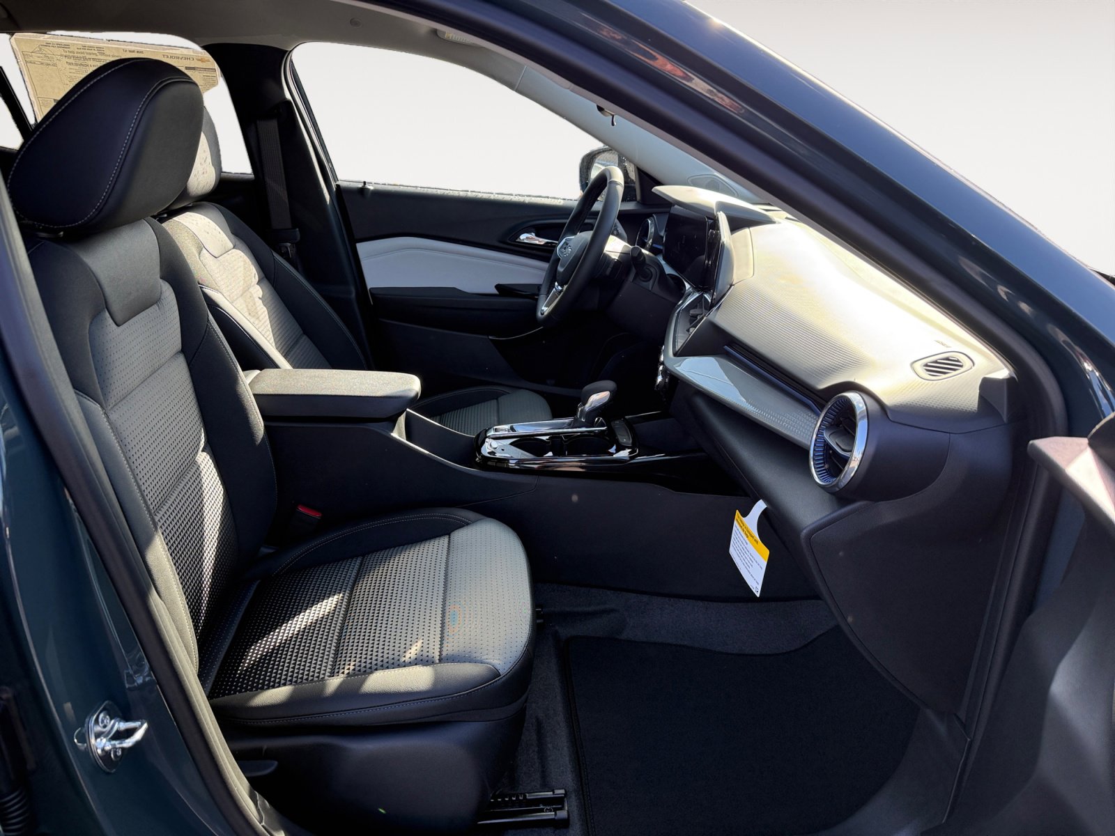 New 2026 Chevrolet Trax LT image 19