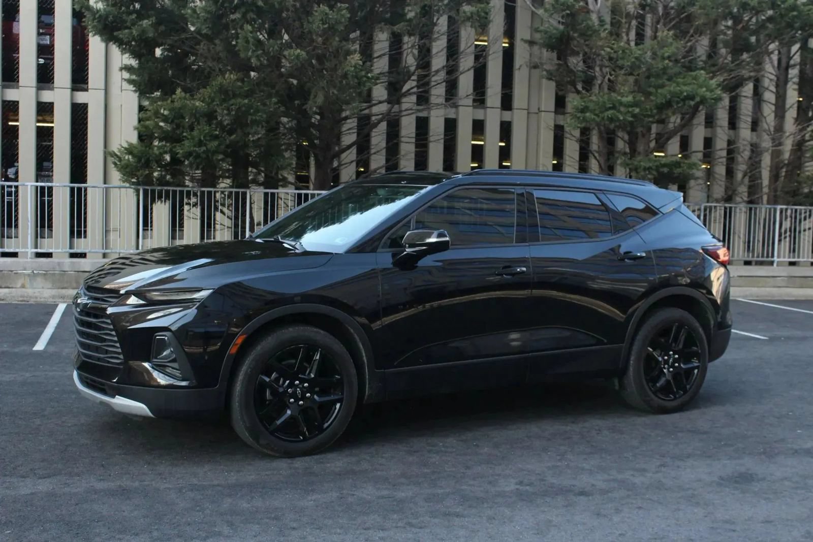 Used 2019 Chevrolet Blazer LT w/ Sound & Technology Package FWD image 13