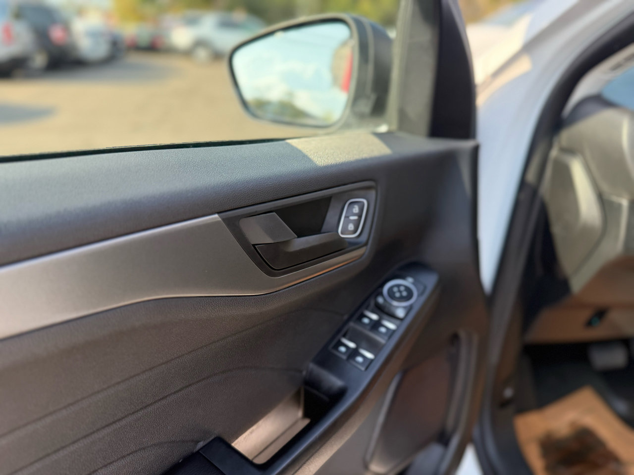 Used 2024 Ford Escape Active image 12