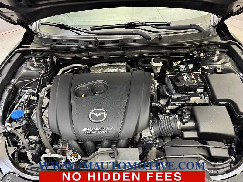 Used 2017 MAZDA MAZDA3 Grand Touring w/ Premium Equipment Package FWD image 10