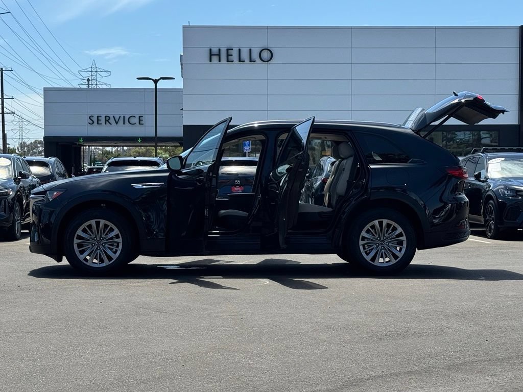 Certified 2025 MAZDA CX-90 Plug-In Hybrid w/ Preferred AWD/4WD image 28