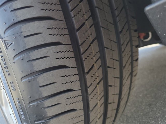 Certified 2023 Ford Explorer Platinum w/ Technology Package image 28