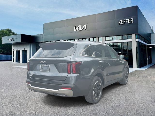Certified 2024 Kia Sorento S FWD image 8