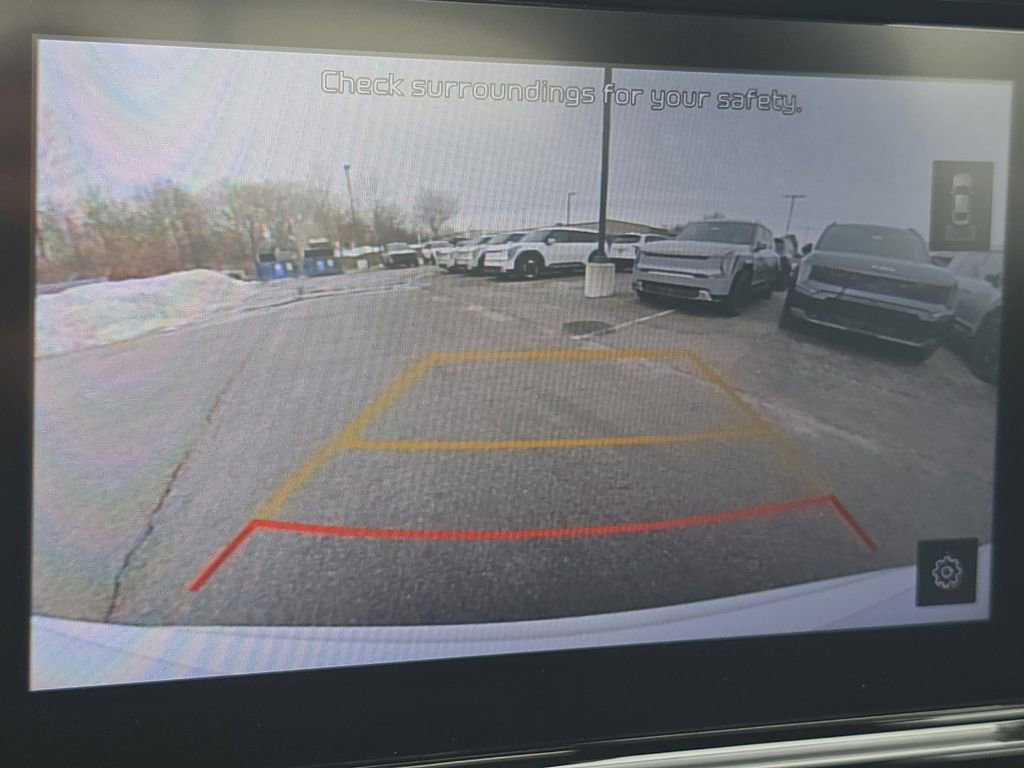 Used 2023 Kia K5 LXS image 28