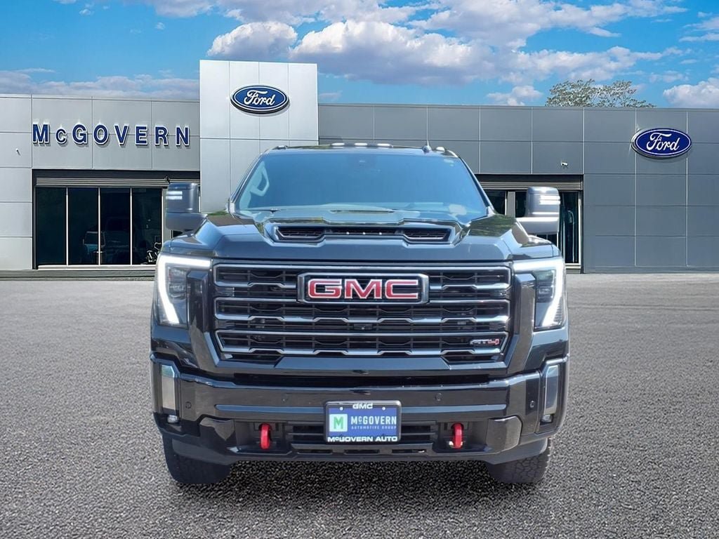 Used 2024 GMC Sierra 3500 AT4 w/ AT4 Premium Plus Package AWD/4WD image 5