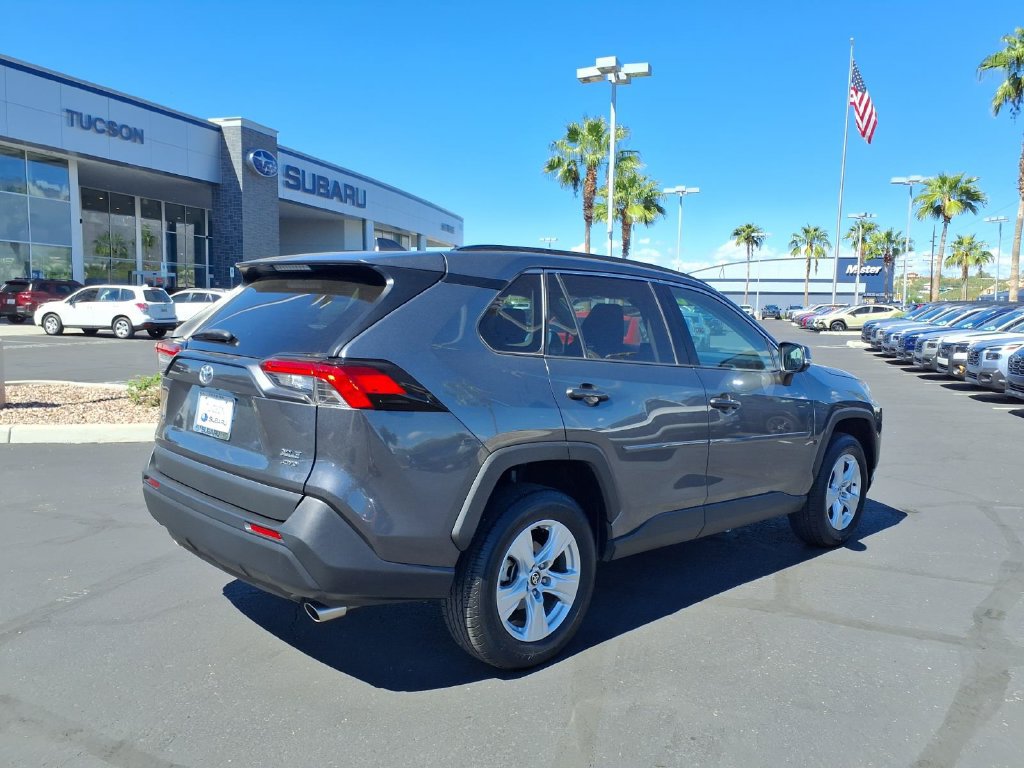 Used 2021 Toyota RAV4 XLE w/ Convenience Package AWD/4WD image 10