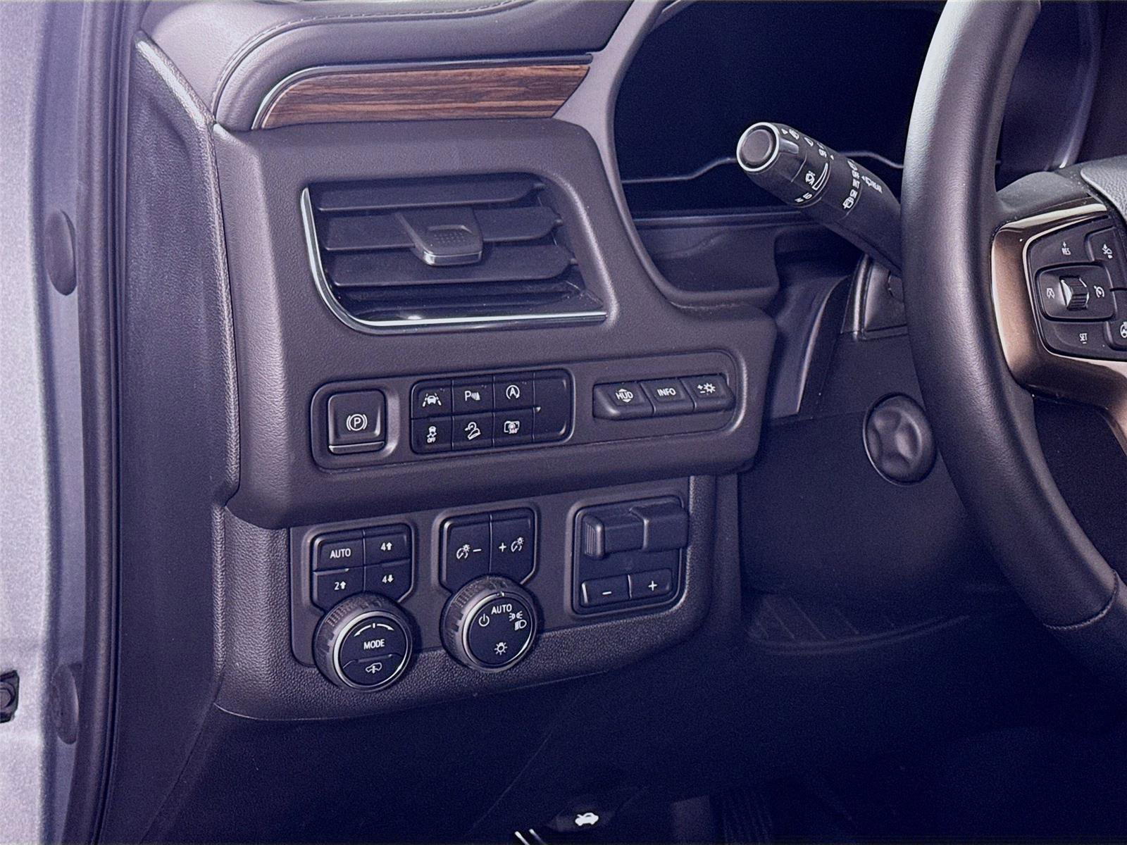 Used 2023 Chevrolet Tahoe High Country image 4