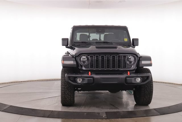 Used 2024 Jeep Gladiator Mojave AWD/4WD image 12