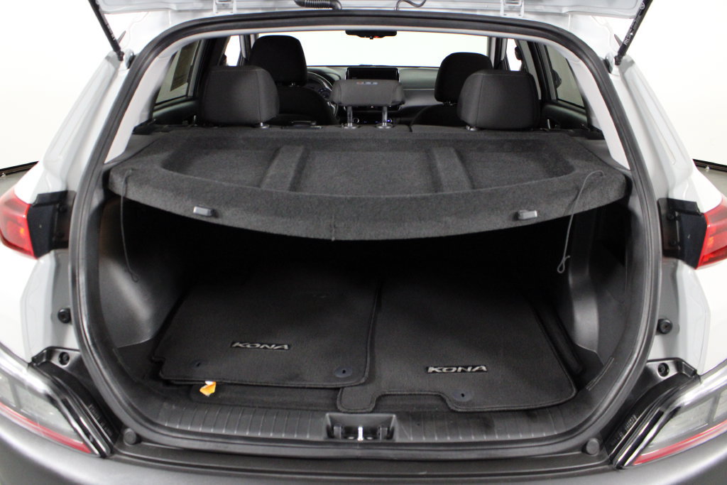 Certified 2023 Hyundai Kona SEL w/ Convenience Package FWD image 18