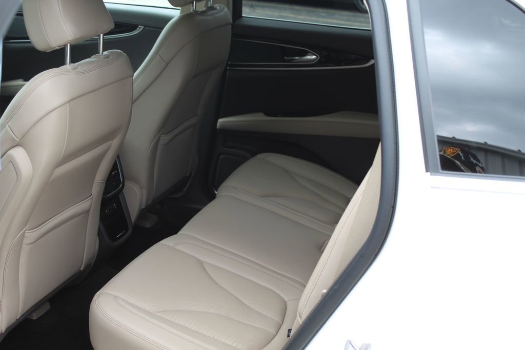 Used 2022 Lincoln Nautilus Reserve FWD image 16