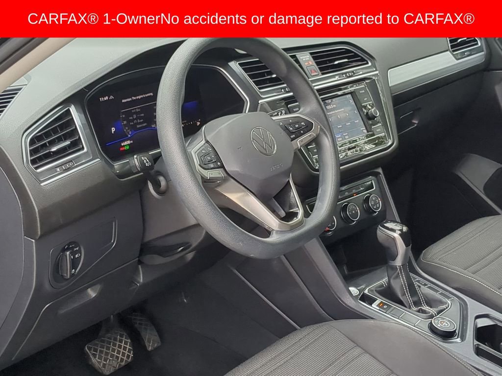 Used 2022 Volkswagen Tiguan S image 2