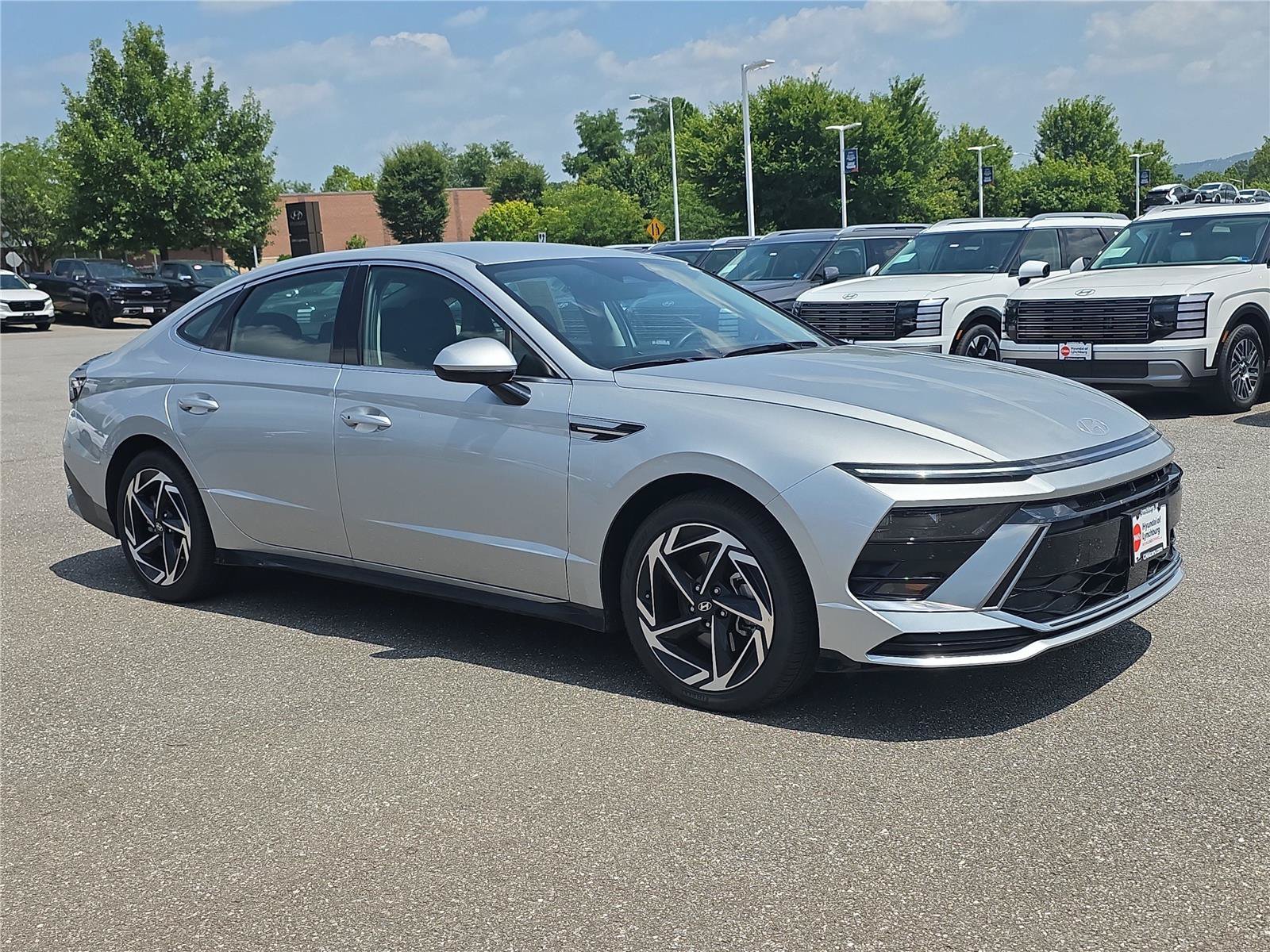 Certified 2026 Hyundai Sonata SEL FWD image 2