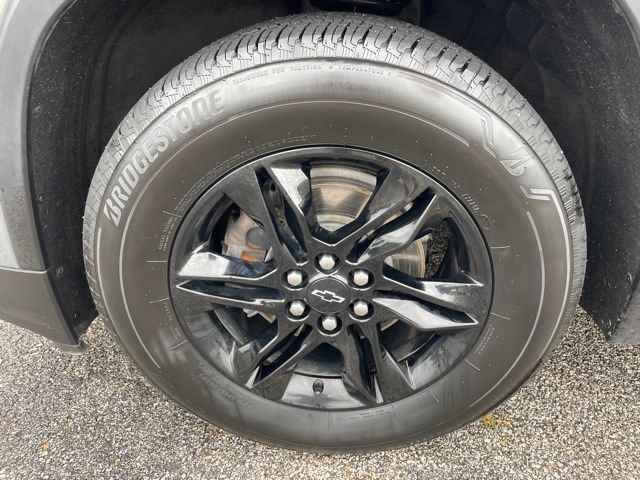 Used 2023 Chevrolet Traverse LS w/ Midnight/Sport Edition FWD image 36