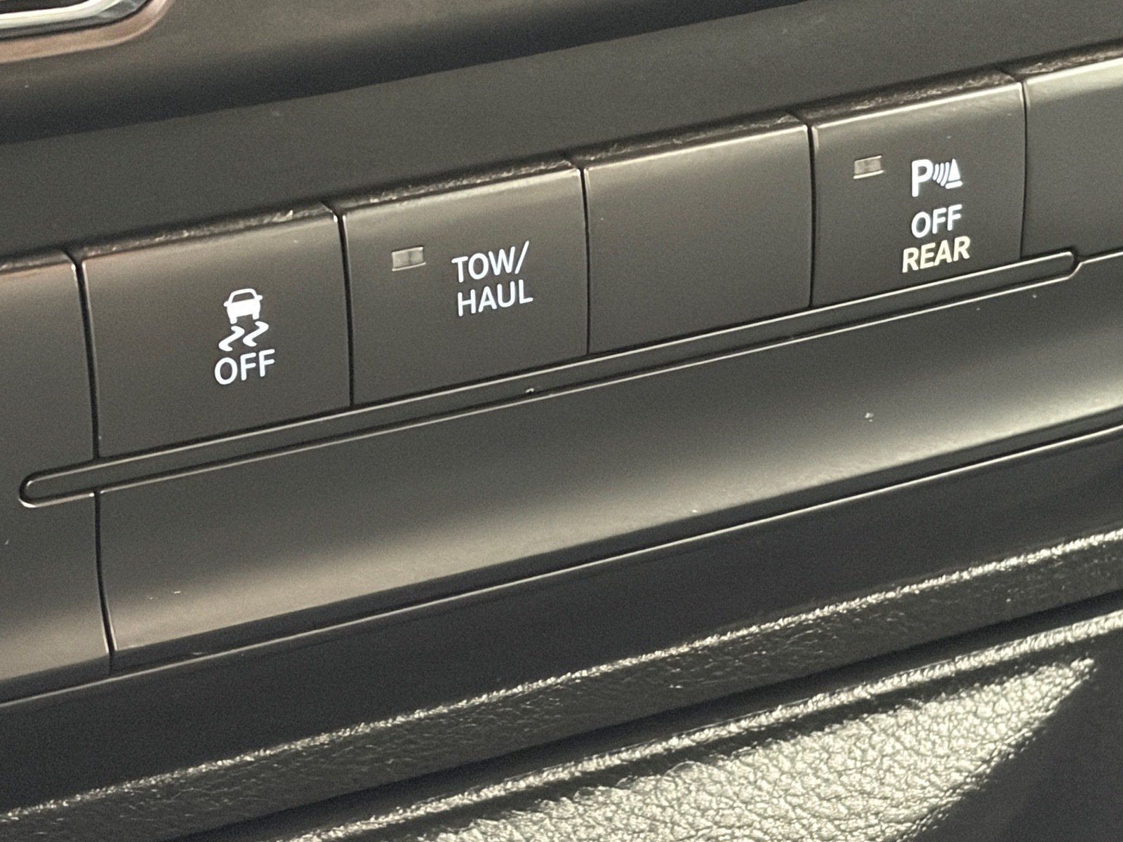 Used 2022 RAM 1500 Classic SLT w/ Electronics Group AWD/4WD image 26