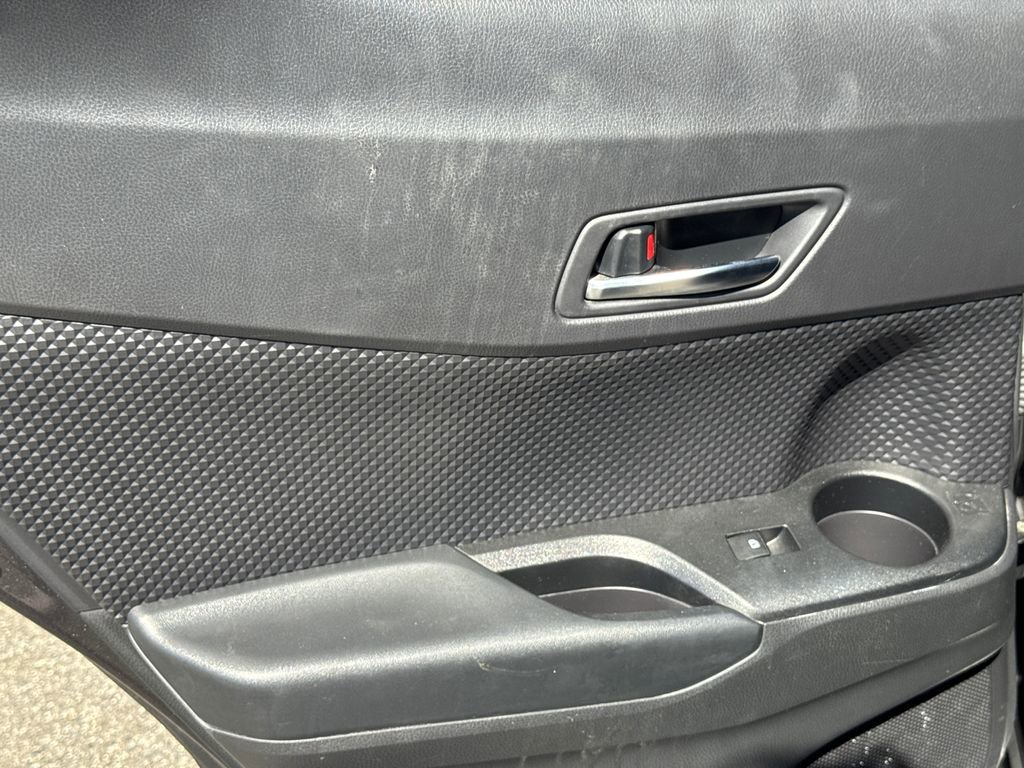 Used 2019 Toyota C-HR XLE image 21