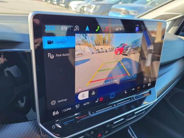 Used 2025 Volkswagen Golf R Black Edition image 22