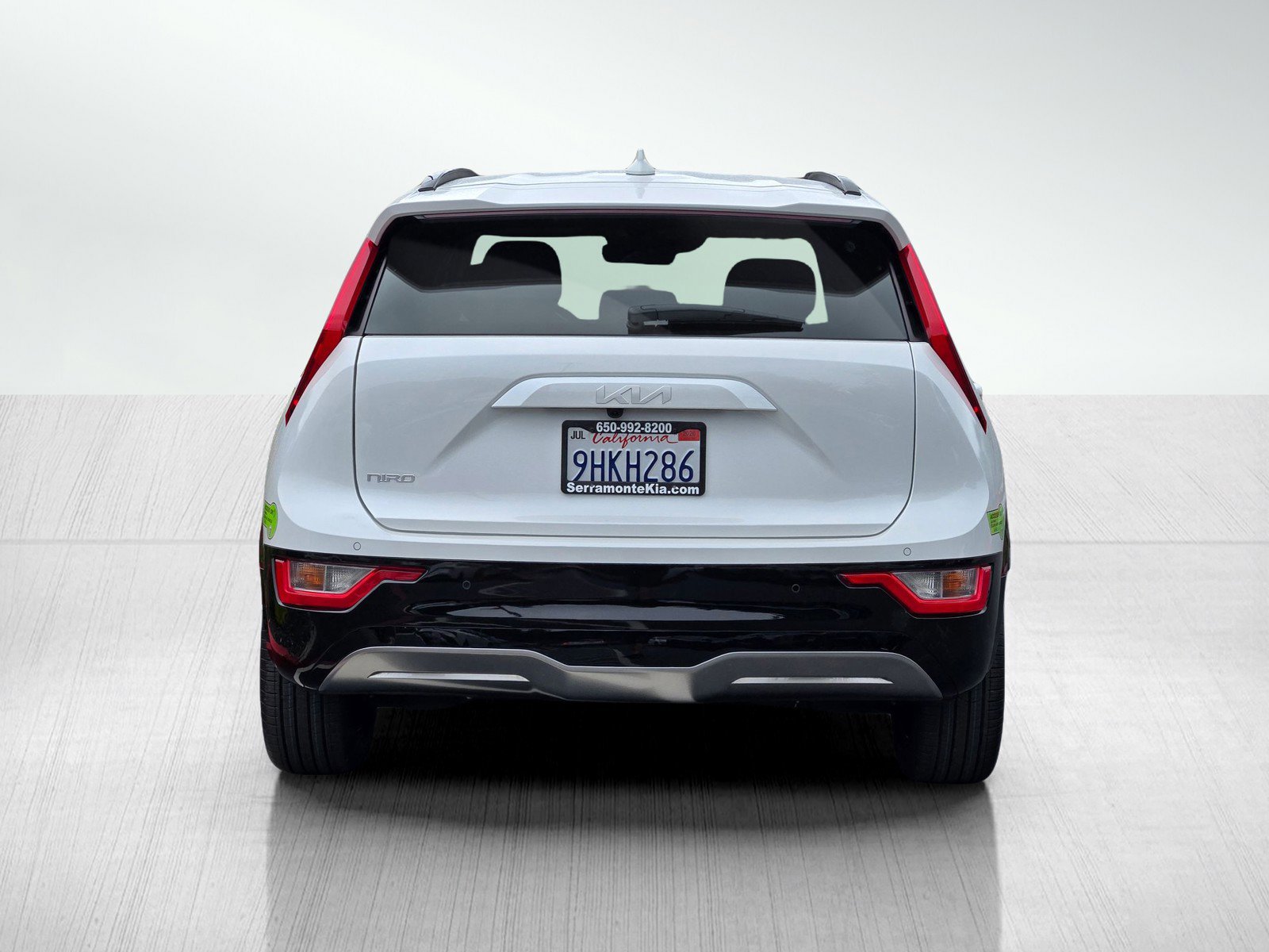Certified 2023 Kia Niro Wind FWD image 6