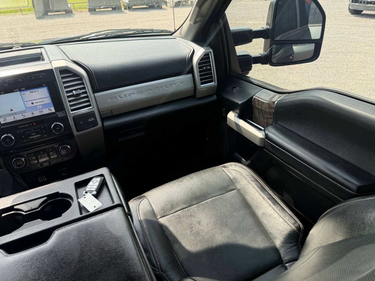Used 2017 Ford F250 Lariat w/ Lariat Ultimate Package AWD/4WD image 49