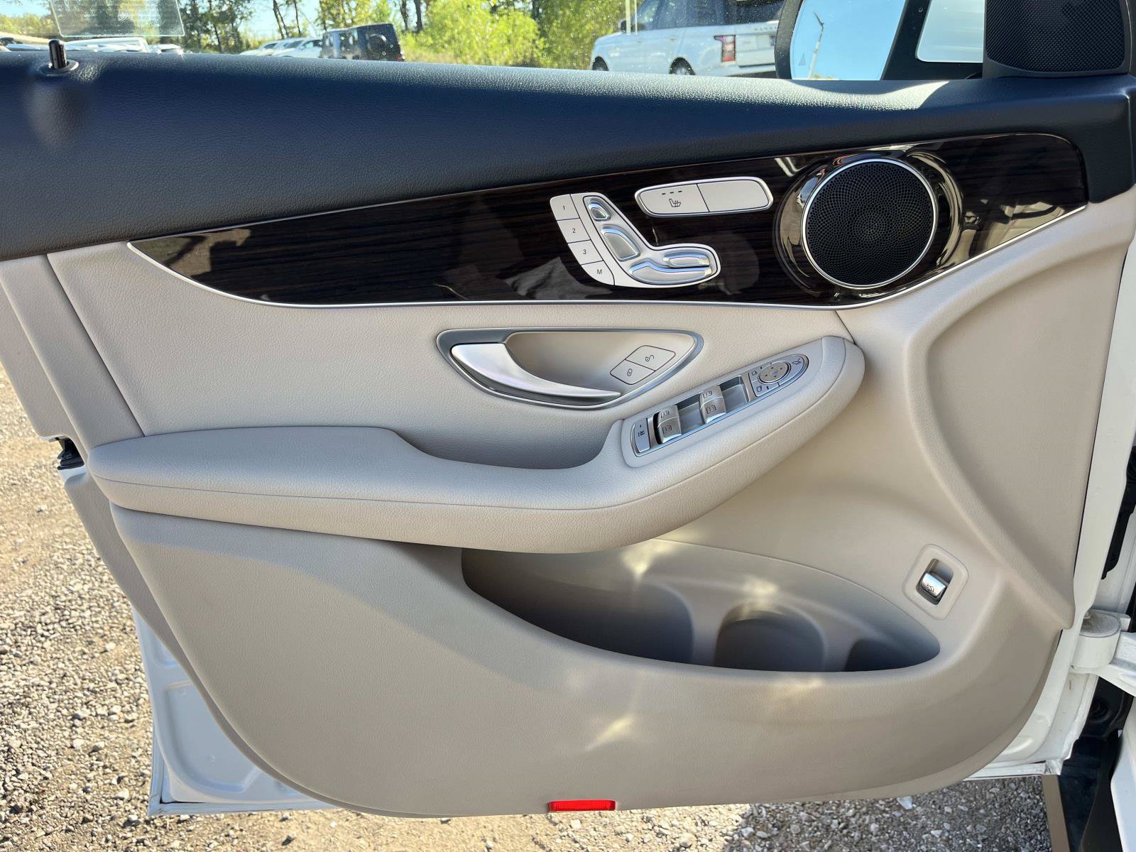 Certified 2022 Mercedes-Benz GLC 300 image 28