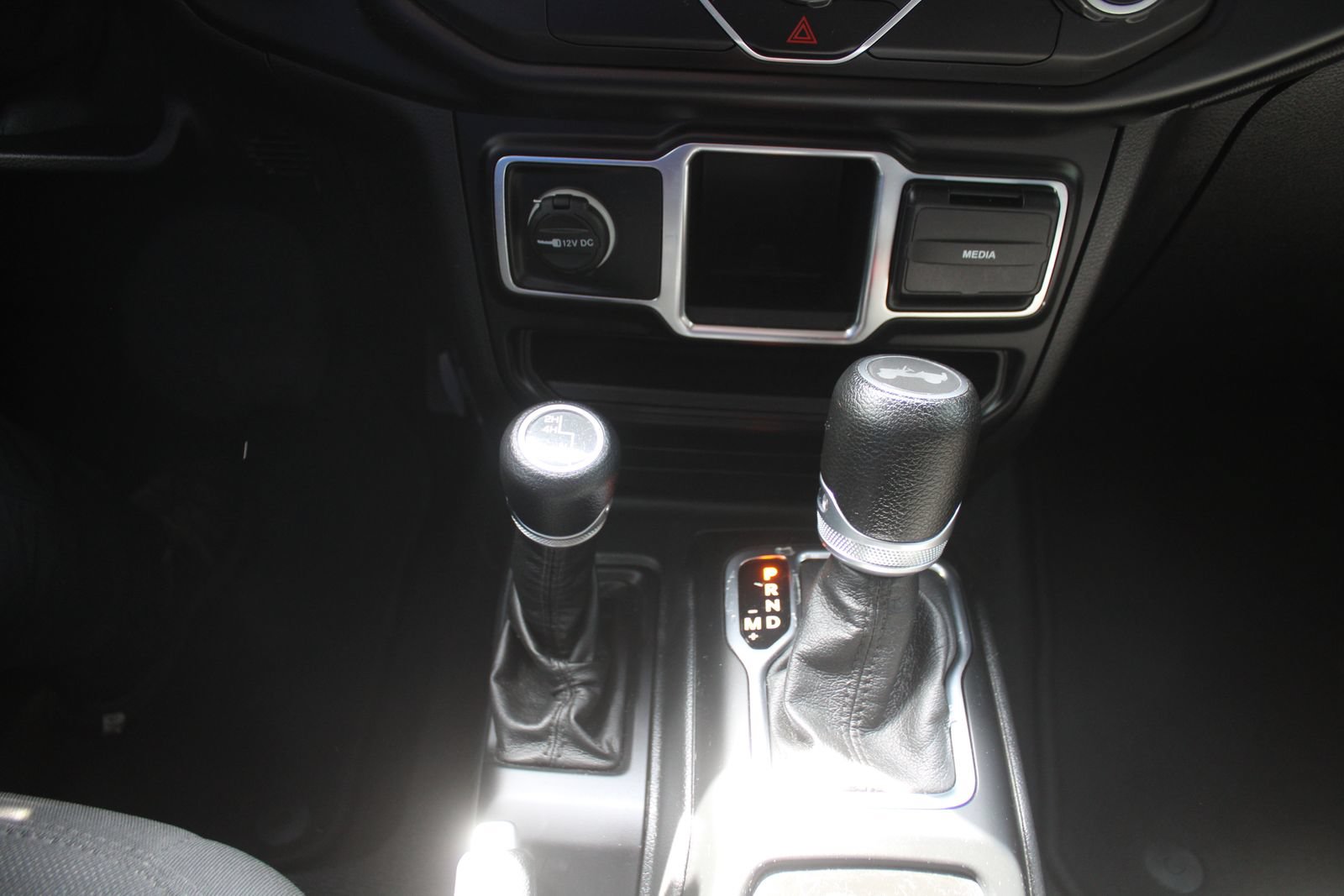 Used 2021 Jeep Wrangler Sport AWD/4WD image 29