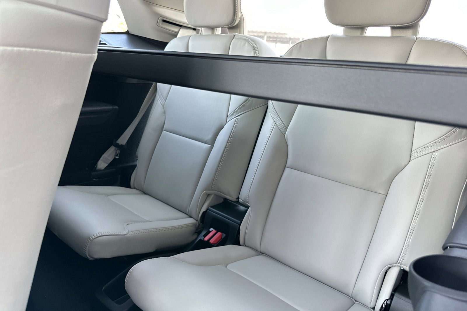 New 2026 Volvo XC90 T8 Ultra w/ Lounge Package image 16