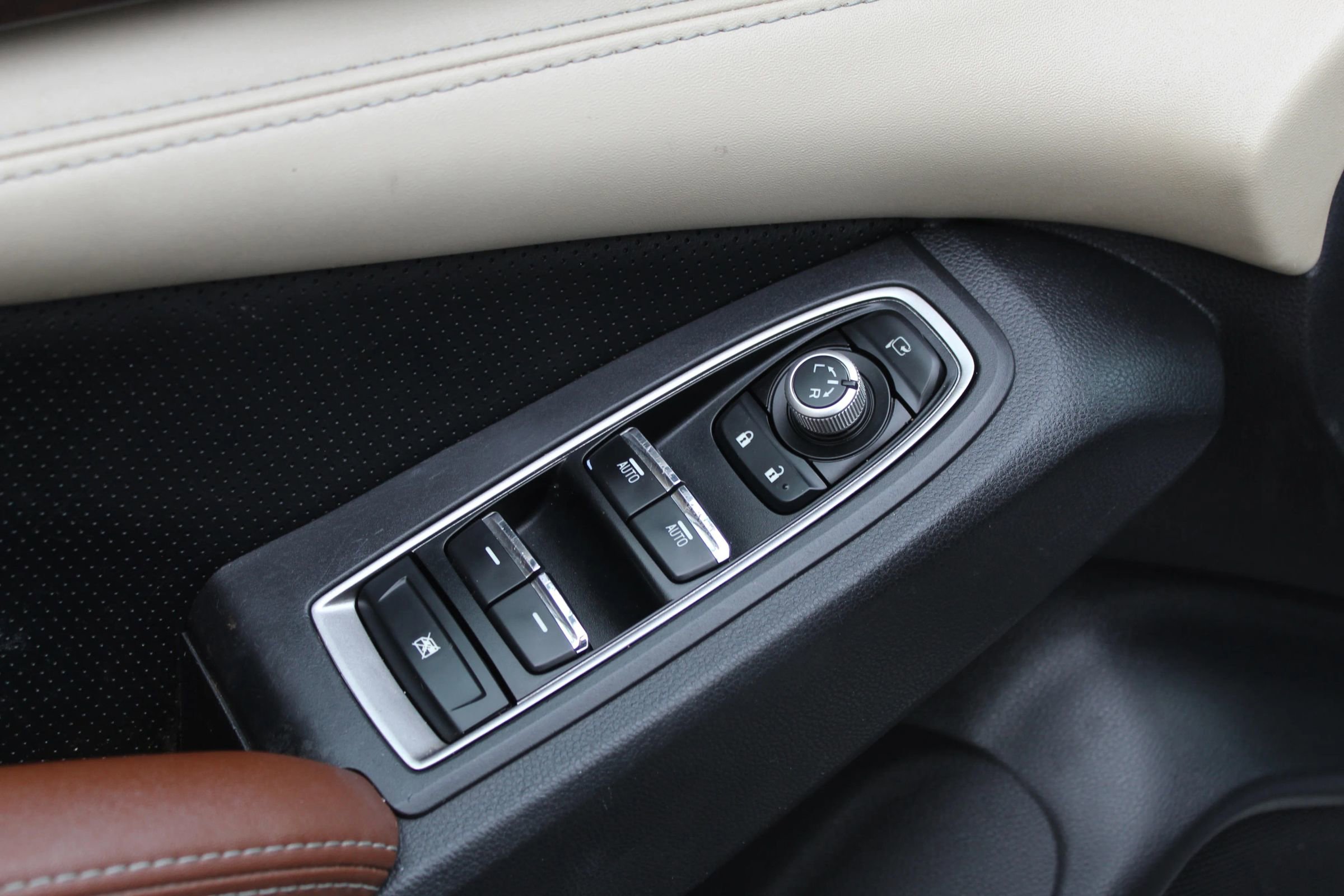 Used 2021 Subaru Ascent Touring image 24