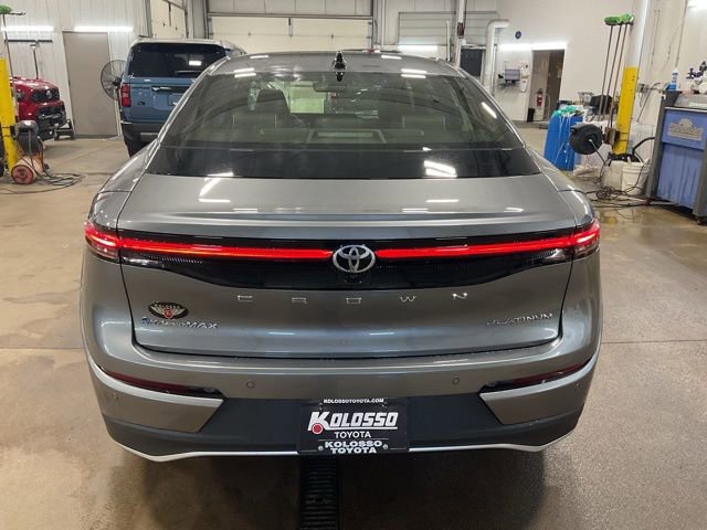 New 2026 Toyota Crown Platinum image 5