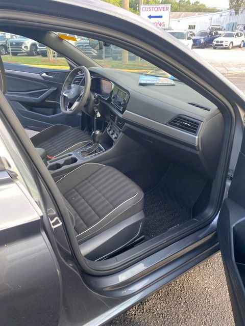 Used 2023 Volkswagen Jetta Sport FWD image 16