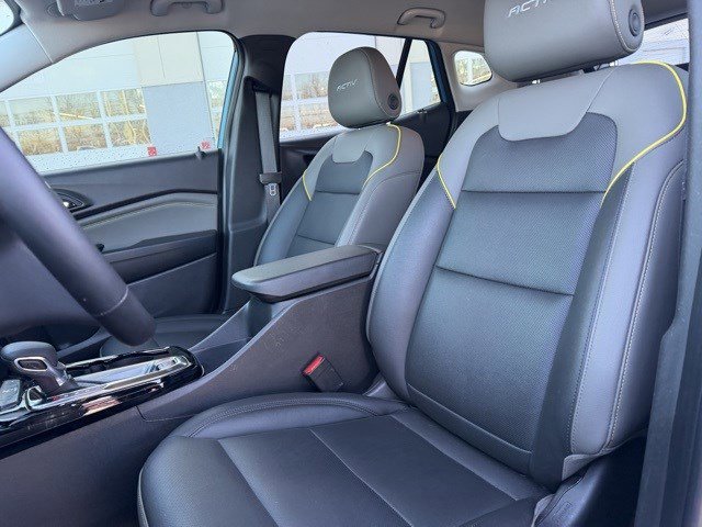 Used 2025 Chevrolet Trax ACTIV w/ Driver Confidence Package image 13