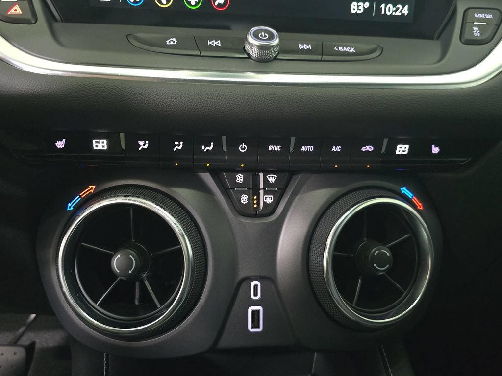 Used 2025 Chevrolet Blazer LT FWD image 25