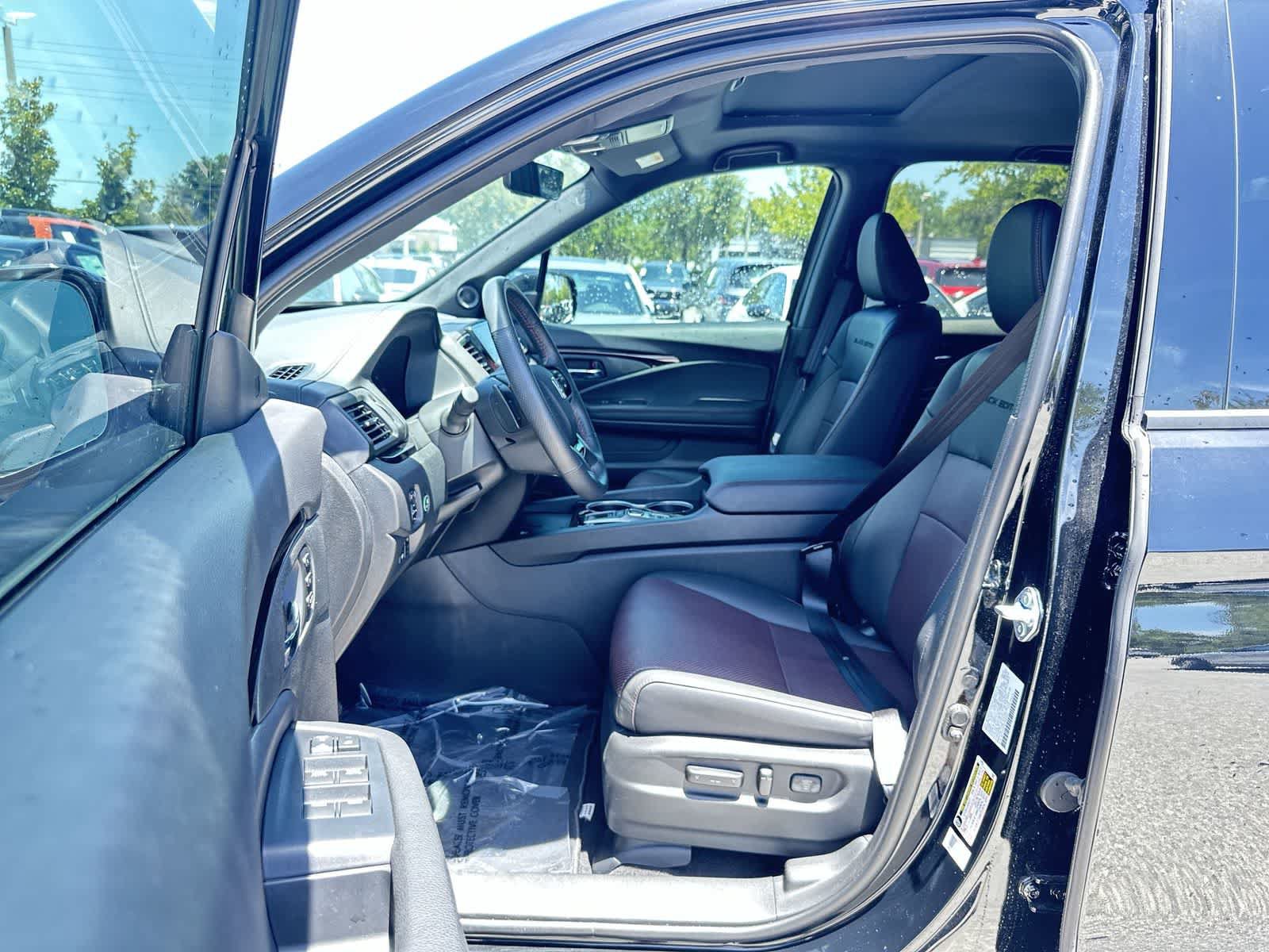 Used 2026 Honda Ridgeline Black Edition image 2