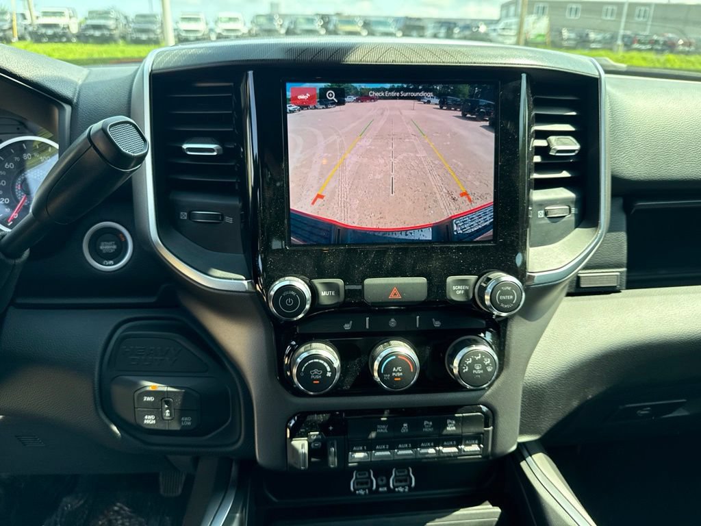 New 2026 RAM 2500 Big Horn AWD/4WD image 13