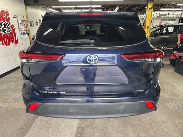 Used 2023 Toyota Highlander L AWD/4WD image 23