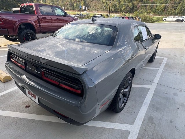 Used 2017 Dodge Challenger SXT Plus image 3