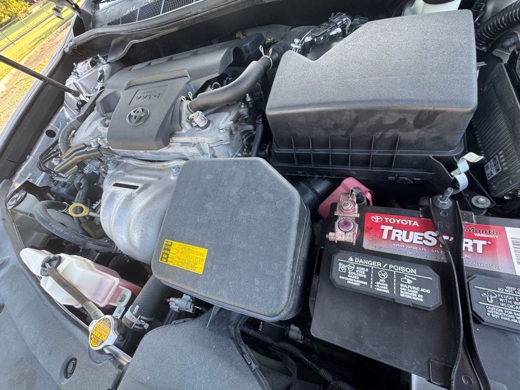 Used 2014 Toyota Camry XLE image 36