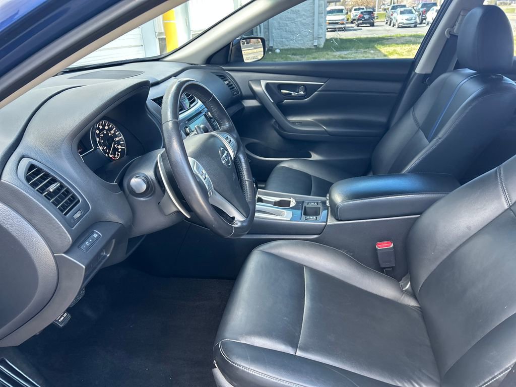 Used 2018 Nissan Altima 2.5 SR w/ SR Special Edition image 12
