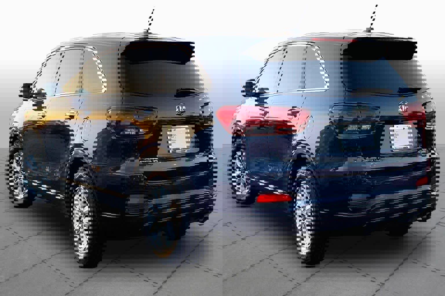 Used 2019 Kia Sorento LX image 12