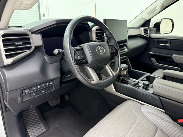Used 2022 Toyota Tundra Limited image 9