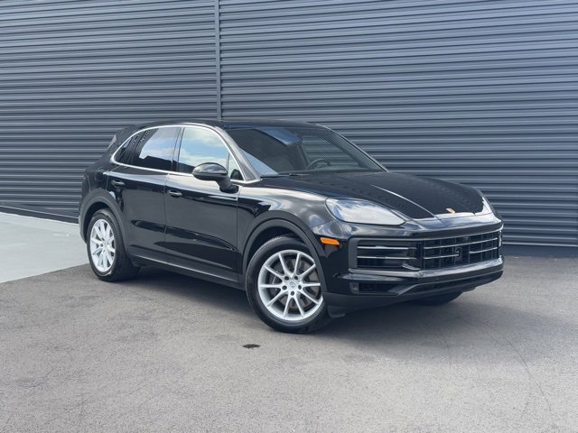 Used 2024 Porsche Cayenne image 9