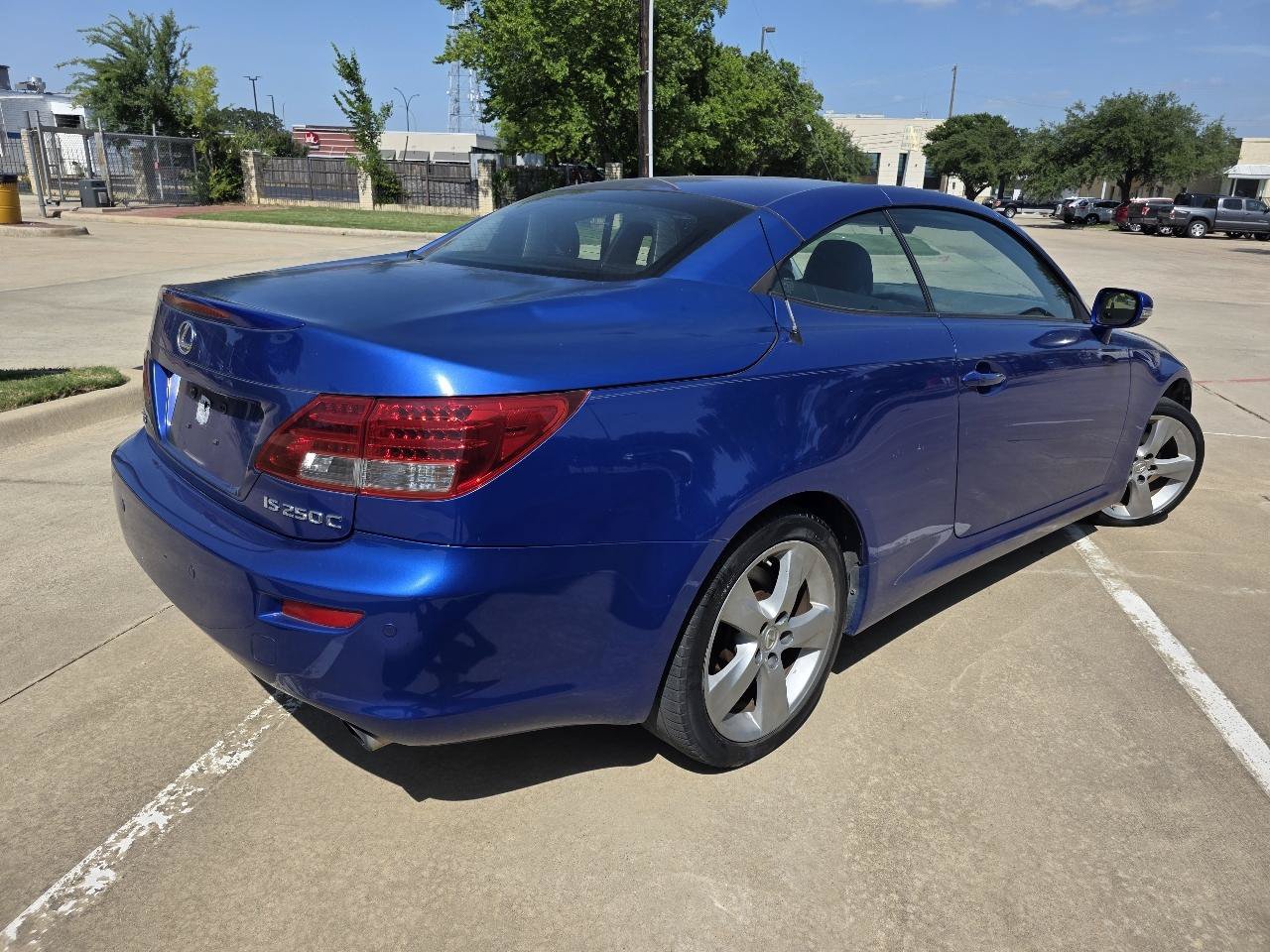 Used 2010 Lexus IS 250C RWD image 25